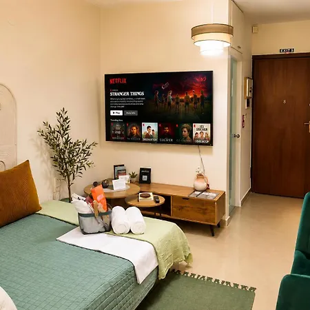 Nestra Olive With Veranda, Near Metro & Free Parking Apartment Thessaloniki