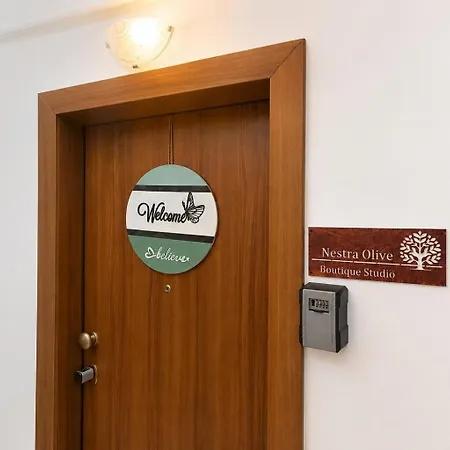 Apartament Nestra Olive With Veranda, Near Metro & Free Parking *